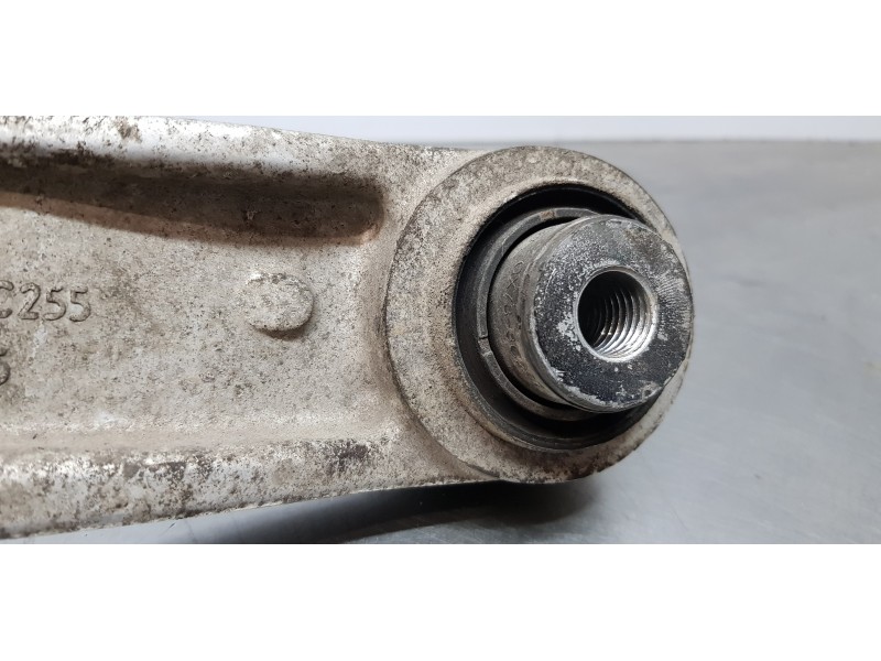 Recambio de brazo suspension inferior delantero derecho para jaguar xf r-sport awd referencia OEM IAM T2H19029  