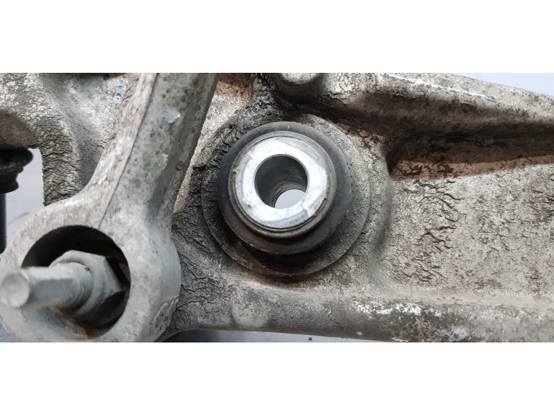 Recambio de brazo suspension inferior delantero derecho para jaguar xf r-sport awd referencia OEM IAM T2H19029  