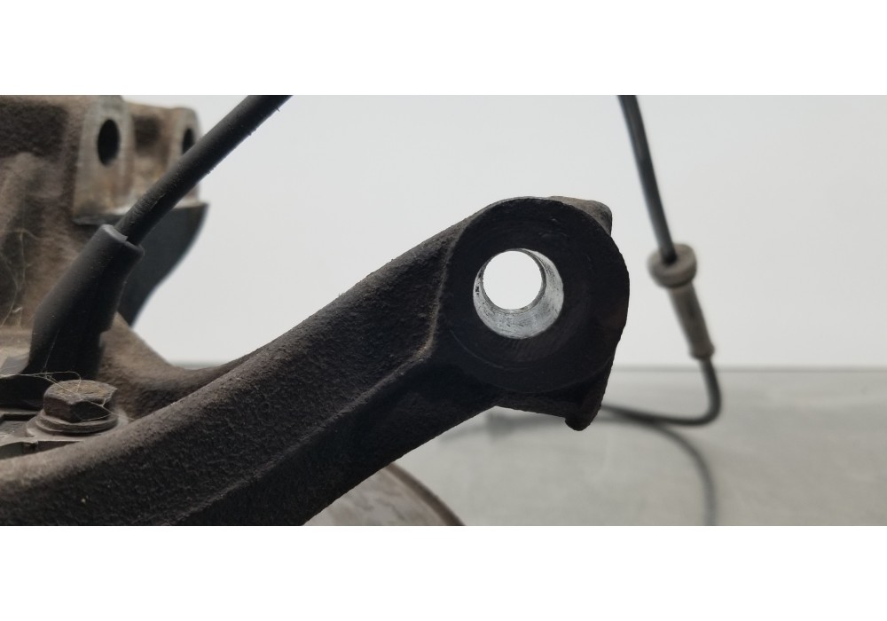 Recambio de mangueta delantera derecha para peugeot 307 break / sw (s1) sw port aventura referencia OEM IAM 364796  