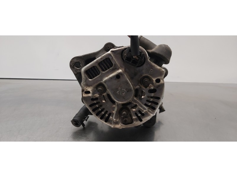 Recambio de alternador para land rover freelander (ln) 2.0 di hardback (72kw) referencia OEM IAM YLE102080 1H5Z10300GA 