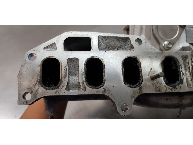 Recambio de colector admision para mazda 3 lim. () luxury referencia OEM IAM SH0113100A  