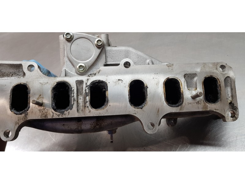 Recambio de colector admision para mazda 3 lim. () luxury referencia OEM IAM SH0113100A  