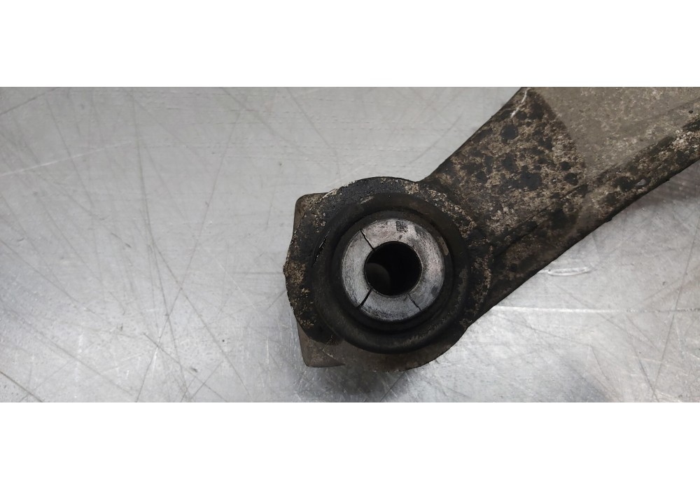 Recambio de brazo suspension inferior delantero derecho para jaguar xf r-sport awd referencia OEM IAM T2H24313  