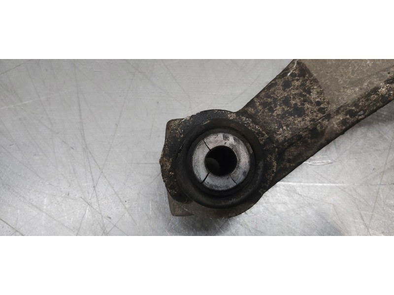 Recambio de brazo suspension inferior delantero derecho para jaguar xf r-sport awd referencia OEM IAM T2H24313  