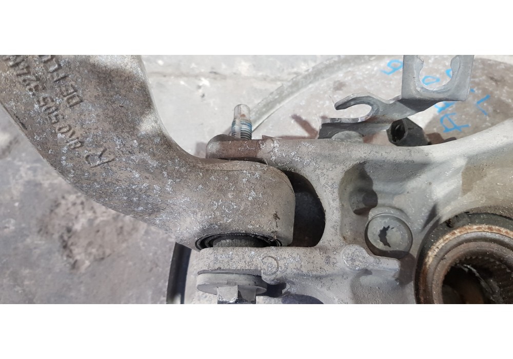 Recambio de mangueta trasera derecha para audi a6 lim. (4g2) 3.0 tdi quattro referencia OEM IAM 8K0505324H  