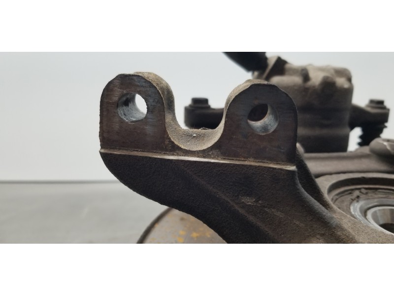 Recambio de mangueta delantera izquierda para peugeot 307 break / sw (s1) sw port aventura referencia OEM IAM 364696  