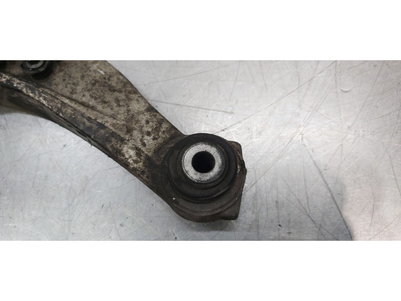 Recambio de brazo suspension inferior delantero derecho para jaguar xf r-sport awd referencia OEM IAM T2H24313  