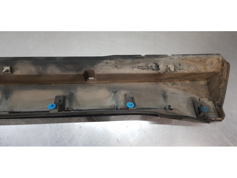 Recambio de faldon lateral para citroen c-crosser exclusive referencia OEM IAM 7009N6   Recambio de faldon lateral para citroen c-crosser exclusive referencia OEM IAM 7009N6