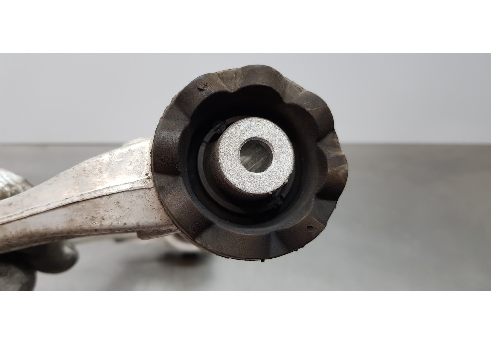 Recambio de brazo suspension superior delantero derecho para jaguar xf r-sport awd referencia OEM IAM T4N1128  