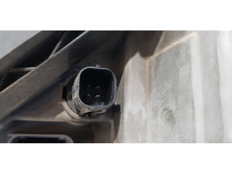 Recambio de faro derecho para mercedes clase s (w220) berlina 320 (220.065) referencia OEM IAM 2208200861   Recambio de faro derecho para mercedes clase s (w220) berlina 320 (220.065) referencia OEM IAM 2208200861