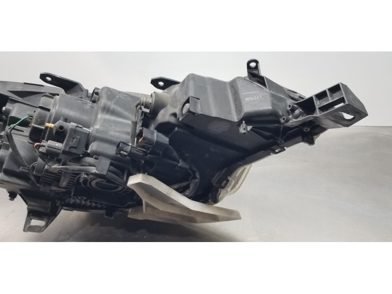 Recambio de faro izquierdo para citroen c-crosser exclusive referencia OEM IAM 6208H0  