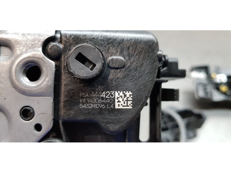 Recambio de cerradura puerta delantera izquierda para peugeot 2008 (p1) allure referencia OEM IAM 9830559680 1A006440 