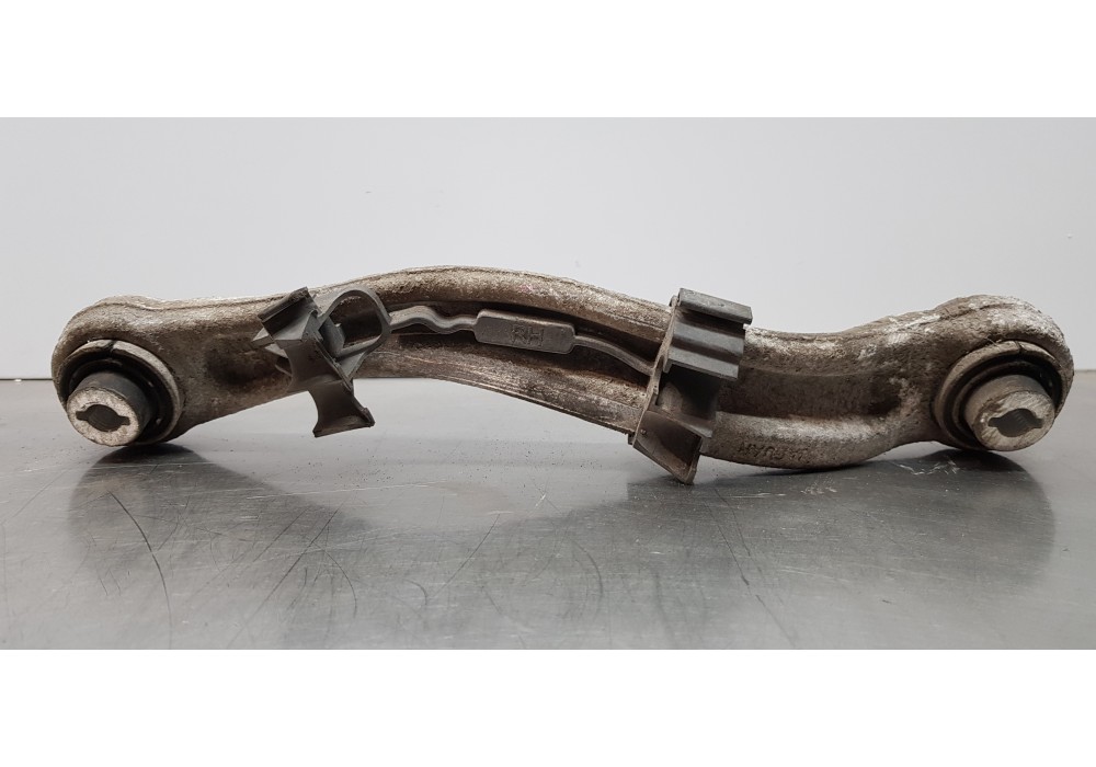 Recambio de brazo suspension superior trasero derecho para jaguar xf r-sport awd referencia OEM IAM T2H17173  