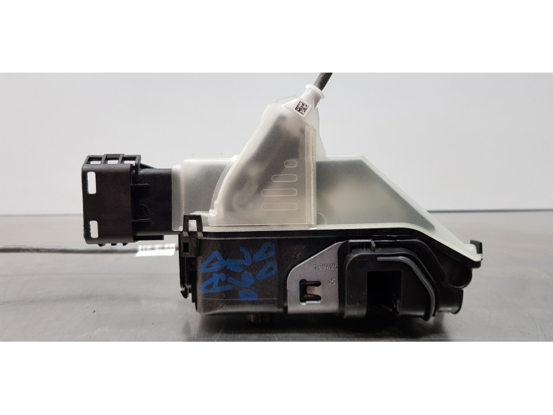 Recambio de cerradura puerta delantera derecha para peugeot 2008 (p1) allure referencia OEM IAM 9830558880  