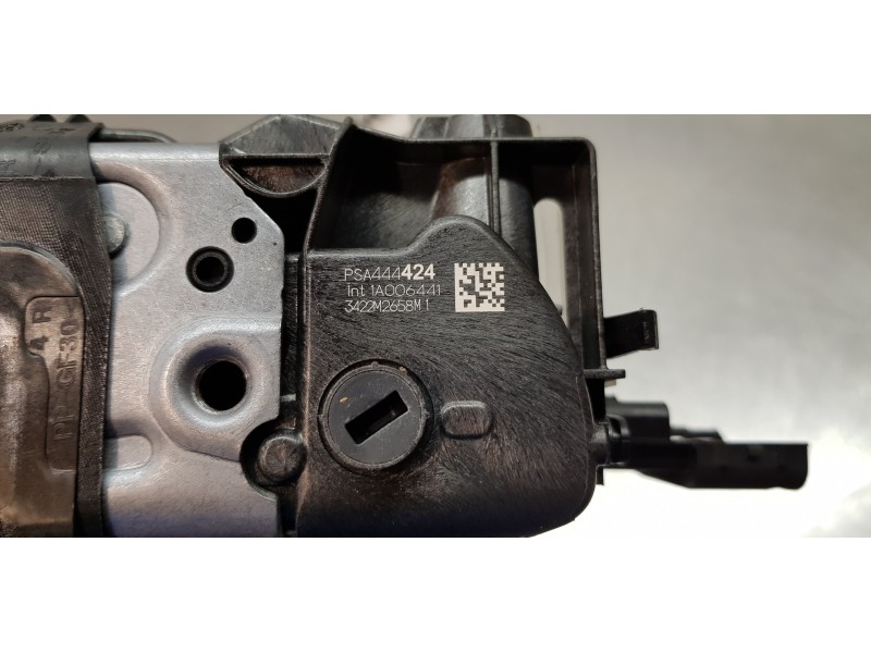 Recambio de cerradura puerta delantera derecha para peugeot 2008 (p1) allure referencia OEM IAM 9830558880  