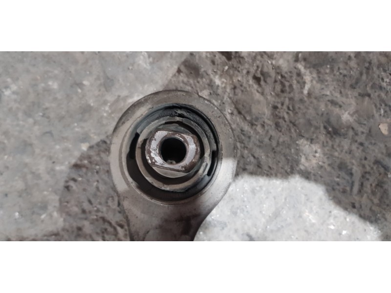 Recambio de tirante delantero izquierdo para audi a4 avant (8e) 1.9 tdi (96kw) referencia OEM IAM 8E0407151M   Recambio de tirante delantero izquierdo para audi a4 avant (8e) 1.9 tdi (96kw) referencia OEM IAM 8E0407151M