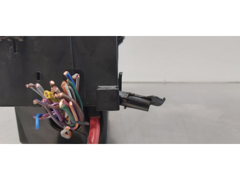 Recambio de caja reles / fusibles para jaguar xf r-sport awd referencia OEM IAM GX7314A067CA  
