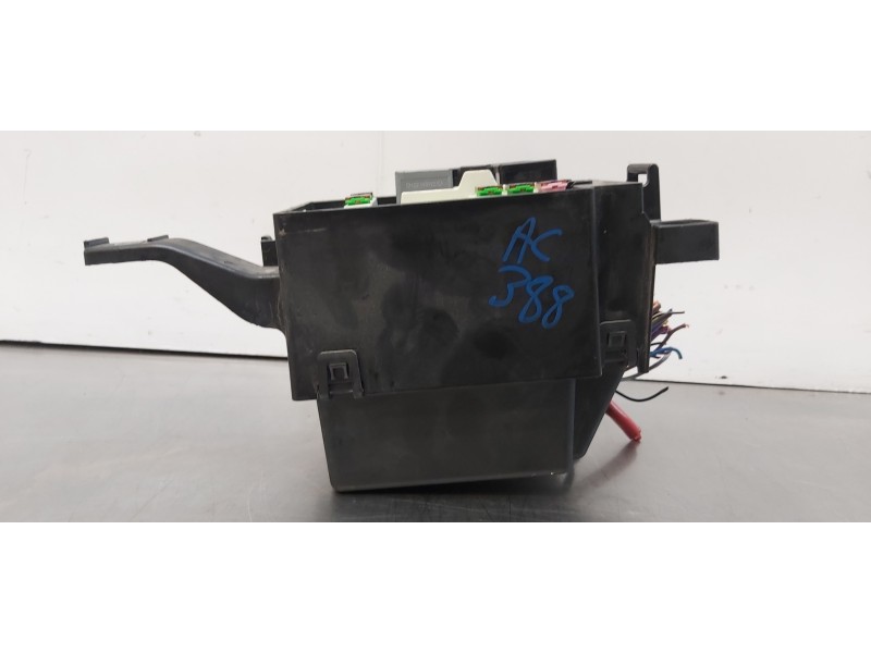 Recambio de caja reles / fusibles para jaguar xf r-sport awd referencia OEM IAM GX7314A067CA  