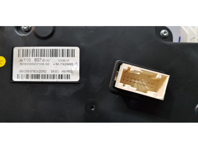 Recambio de cuadro instrumentos para citroen c4 picasso seduction referencia OEM IAM 9811083780  