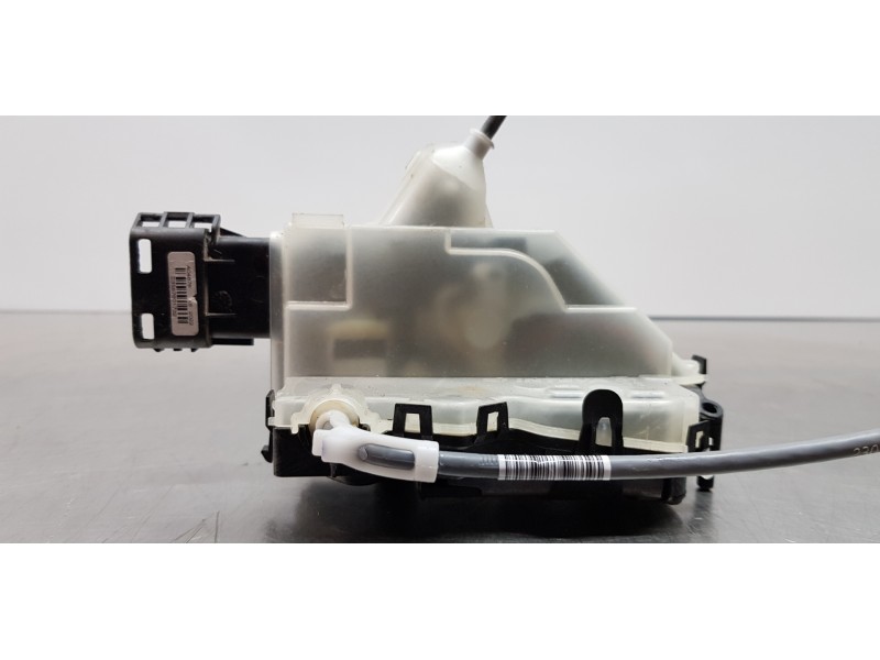 Recambio de cerradura puerta trasera izquierda para peugeot 2008 (p1) allure referencia OEM IAM 9830560180  