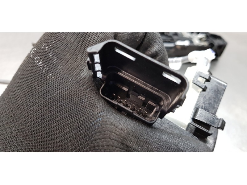 Recambio de cerradura puerta trasera izquierda para peugeot 2008 (p1) allure referencia OEM IAM 9830560180  