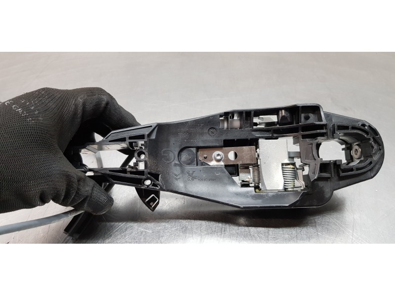 Recambio de cerradura puerta trasera izquierda para peugeot 2008 (p1) allure referencia OEM IAM 9830560180  