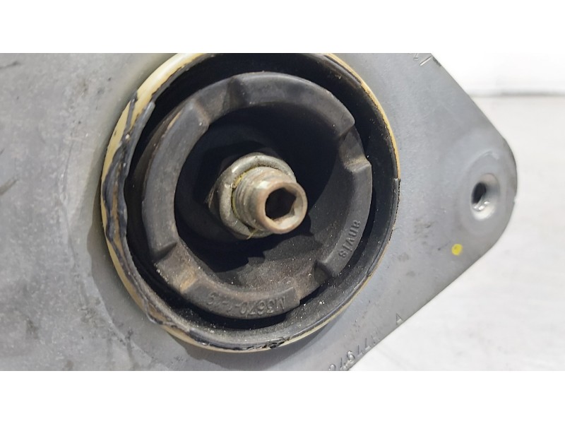 Recambio de amortiguador delantero derecho para renault clio iv life referencia OEM IAM 543022511R  