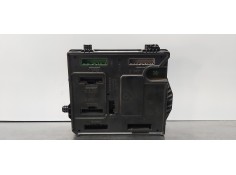 Recambio de caja reles / fusibles para renault scenic iii dynamique referencia OEM IAM 284B17288R