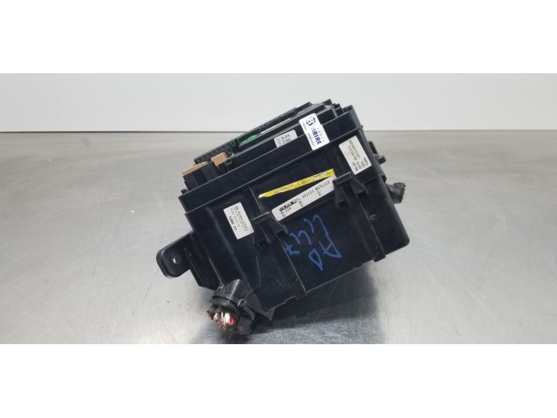 Recambio de caja reles / fusibles para hyundai tucson tl referencia OEM IAM 91450D7251  