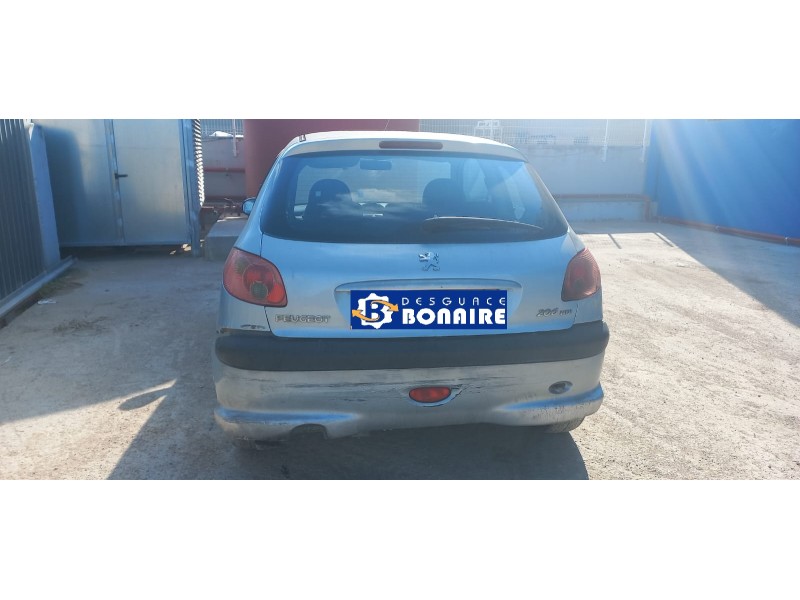 peugeot 206 berlina del año 2004