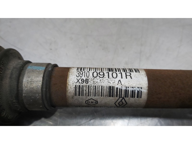 Recambio de transmision delantera derecha para renault clio iv life referencia OEM IAM 391009101R  