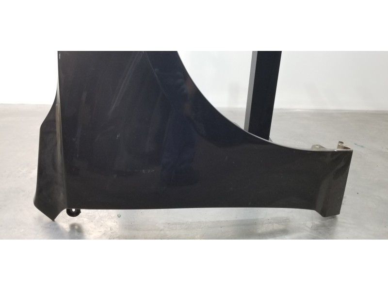 Recambio de aleta delantera derecha para mazda 3 lim. () luxury referencia OEM IAM B45A52111B  