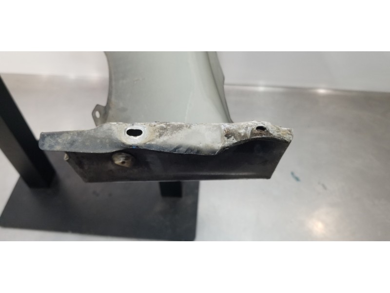 Recambio de aleta delantera derecha para mazda 3 lim. () luxury referencia OEM IAM B45A52111B  