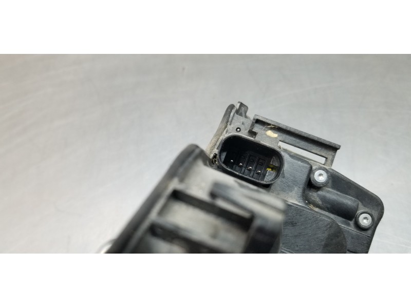 Recambio de cerradura puerta trasera izquierda para bmw serie x1 (f48) sdrive18d referencia OEM IAM 51227281939  