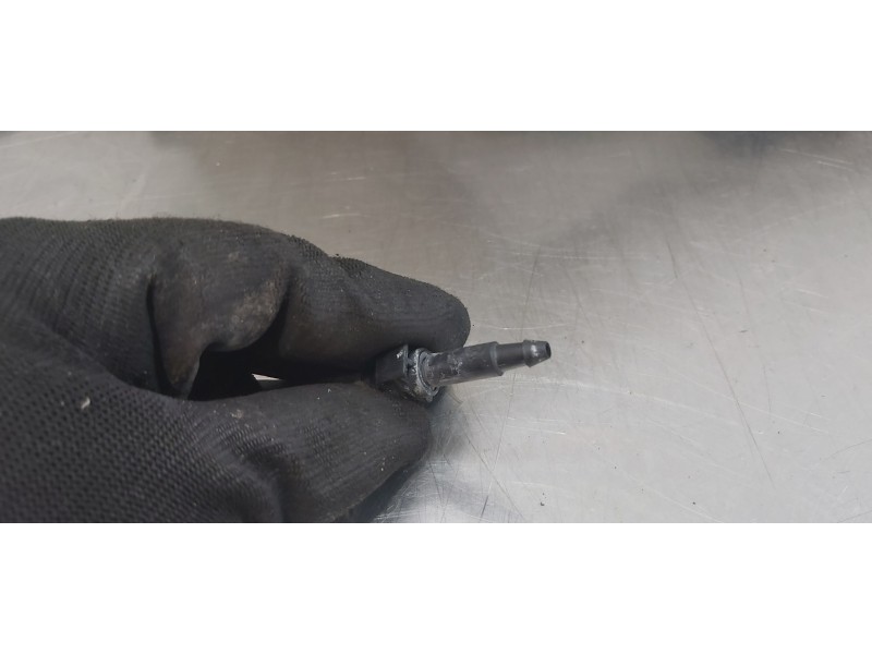 Recambio de deposito limpia para jaguar xf r-sport awd referencia OEM IAM T2H8377  