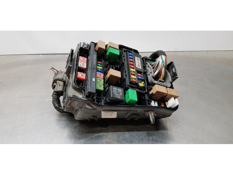 Recambio de caja reles / fusibles para kia carens ( ) drive referencia OEM IAM 919513X110  