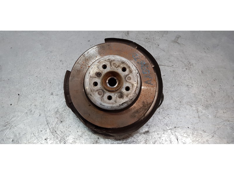 Recambio de mangueta trasera derecha para bmw serie 5 lim. (f10) 530d referencia OEM IAM 6793770  