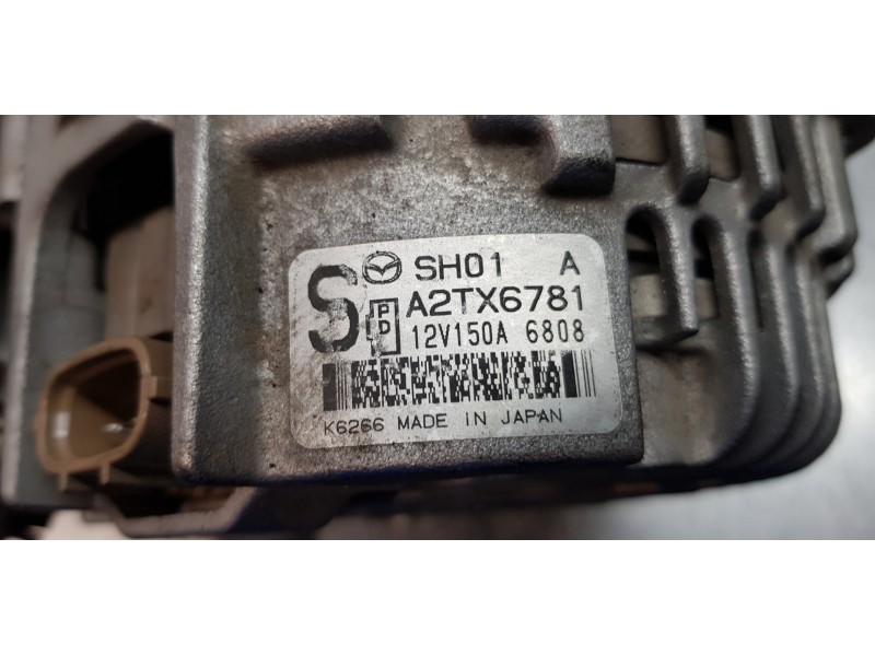 Recambio de alternador para mazda 3 lim. () luxury referencia OEM IAM SH0118300A A2TX6781 