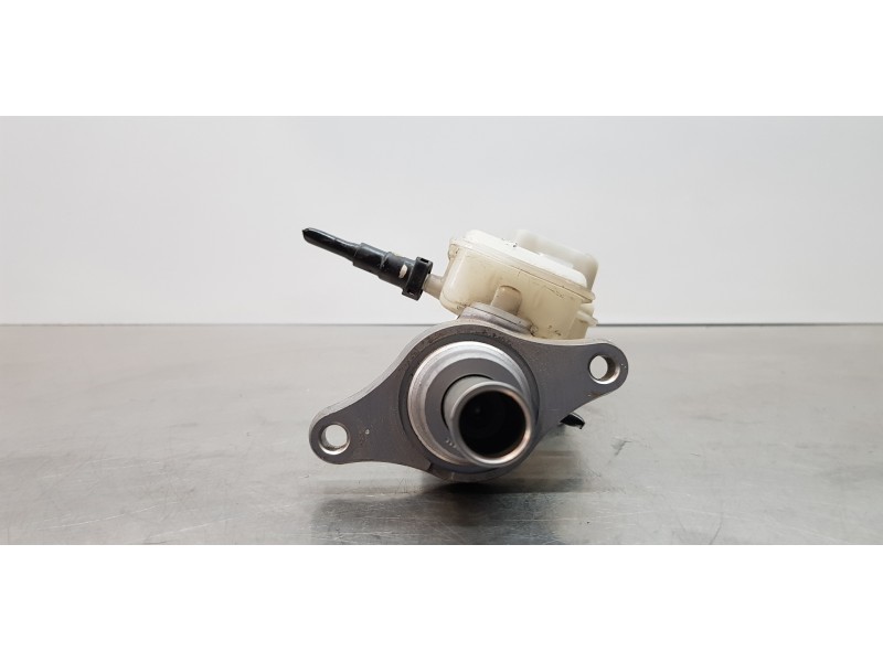 Recambio de bomba freno para mazda 3 lim. () luxury referencia OEM IAM BHY14340Z  