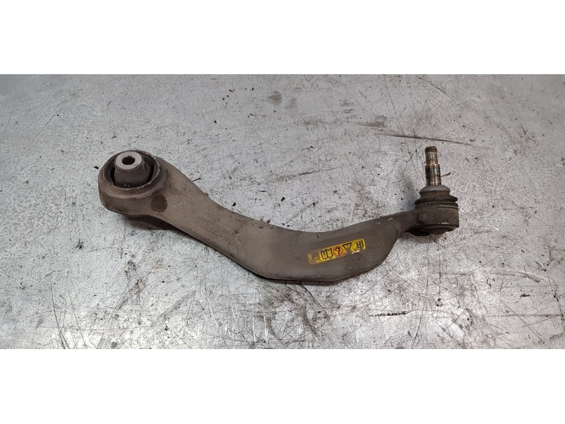 Recambio de brazo suspension inferior delantero izquierdo para bmw serie 5 lim. (f10) 530d referencia OEM IAM 31126775971  