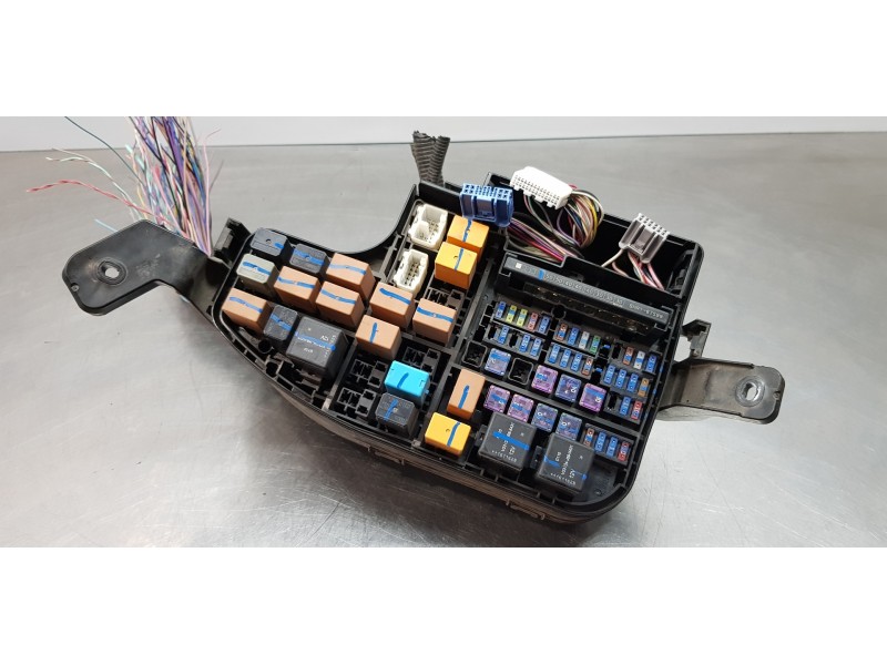 Recambio de caja reles / fusibles para mazda 3 lim. () luxury referencia OEM IAM B62V66760 BHR167S99 