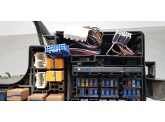 Recambio de caja reles / fusibles para mazda 3 lim. () luxury referencia OEM IAM B62V66760 BHR167S99  2