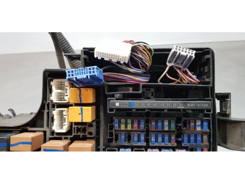 Recambio de caja reles / fusibles para mazda 3 lim. () luxury referencia OEM IAM B62V66760 BHR167S99 