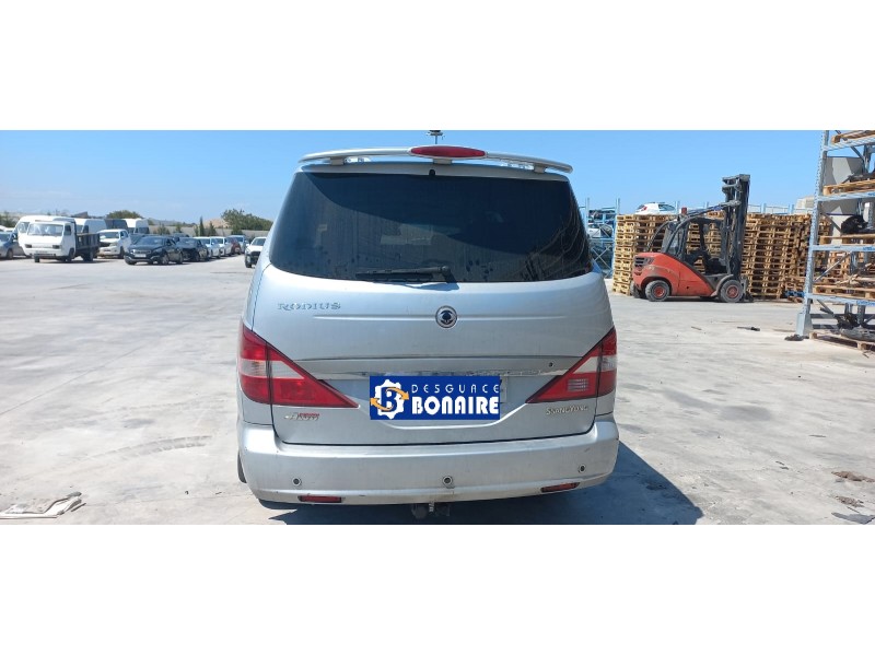 ssangyong rodius del año 2005