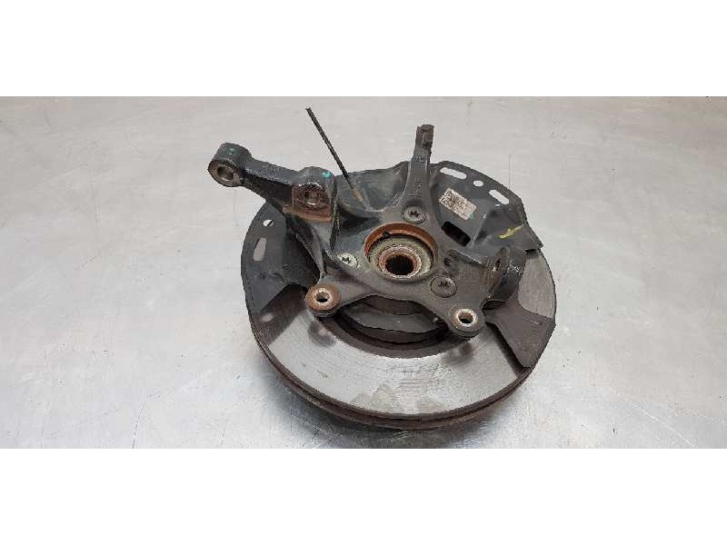 Recambio de mangueta delantera derecha para kia ceed business referencia OEM IAM 51716G4AA0  