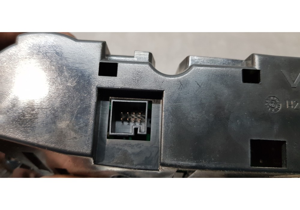 Recambio de mando climatizador para mercedes clase cls (w219) 320 cdi (219.322) referencia OEM IAM 2198303385  