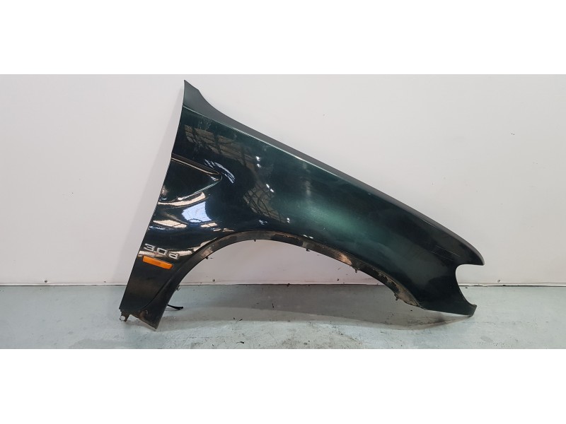 Recambio de aleta delantera derecha para bmw x5 (e53) 3.0d referencia OEM IAM 41117009926  