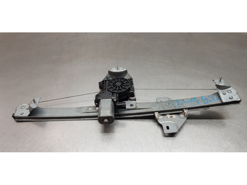 Recambio de elevalunas delantero izquierdo para dacia lodgy laureate referencia OEM IAM 807213915R  