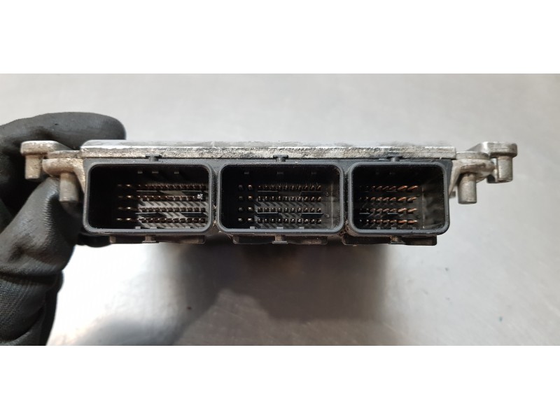 Recambio de centralita motor uce para renault espace iv (jk0) expression referencia OEM IAM 8200309318  