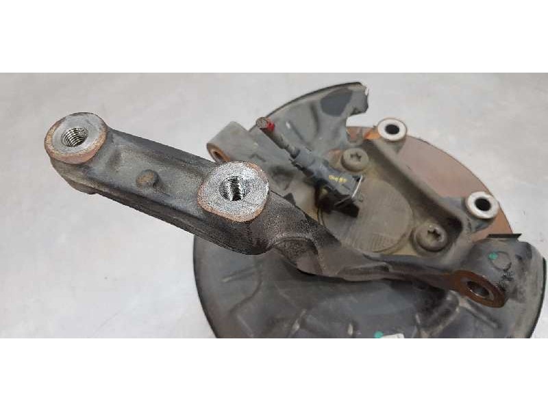 Recambio de mangueta trasera izquierda para kia ceed business referencia OEM IAM 52710G4AA0  